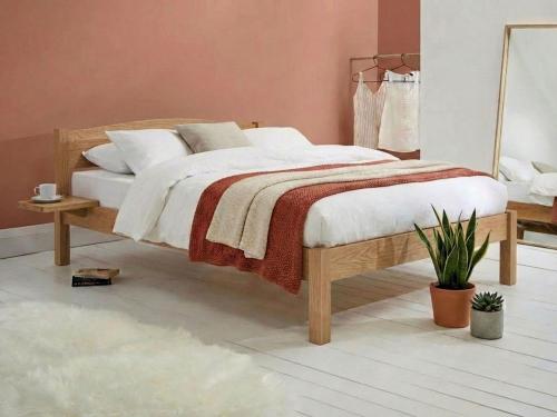 Classic Bed Oak