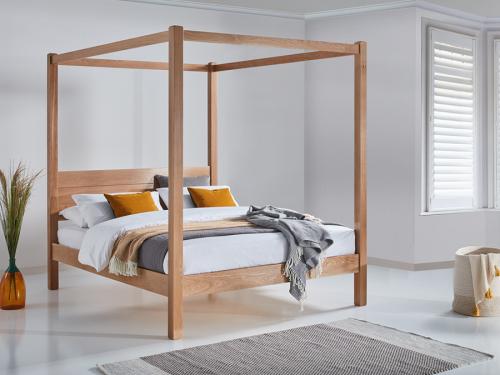 Wooden Classic Four Poster Bed in Oak Solid Hardwood